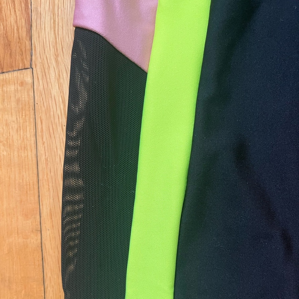 Puma Chase neon and black leggings XS - Picture 6 of 7